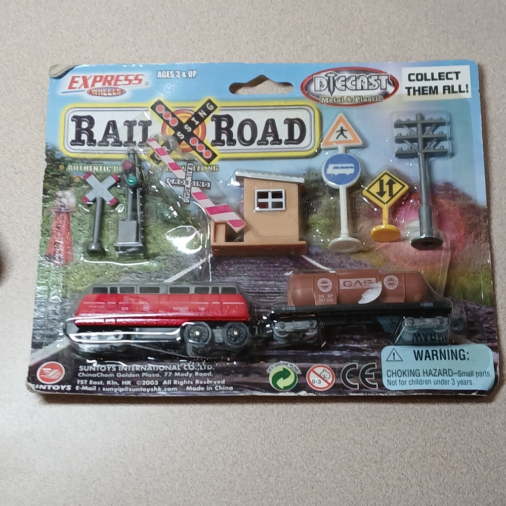 Express Rail Road Diecast Train Set - Red and Black
